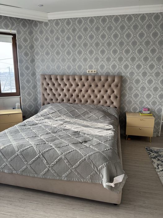 Продам кровать 180-220м