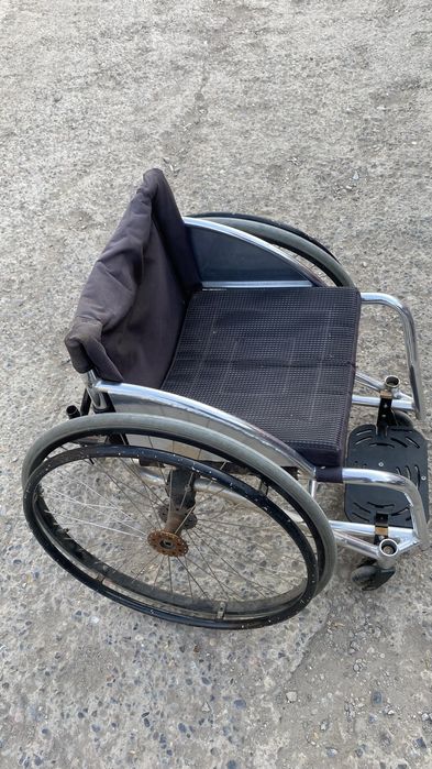 спортивная инвалидная коляска