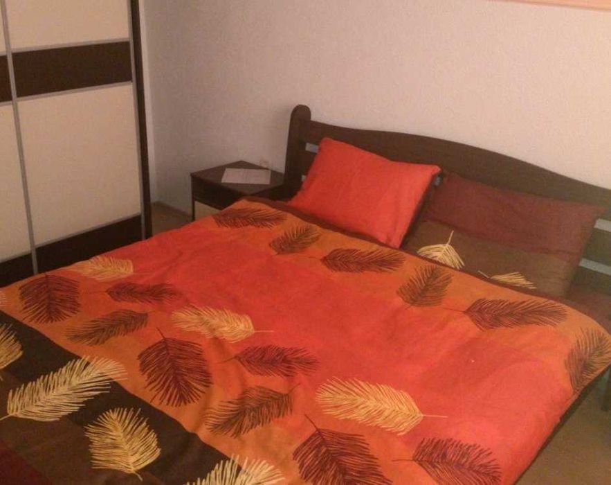 Дава се под наем Тристаен апартамент в Пловдив, Старият град - 90 кв.м за 328.95 € - Снимка #2