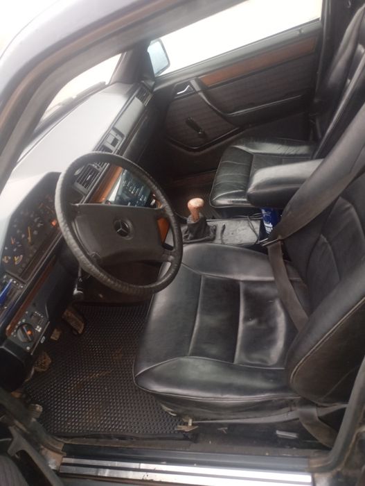 Продам Мерседес 124