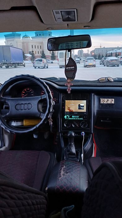 Продам ауди 80 б4