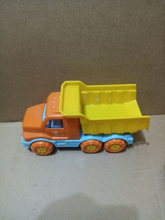 Продам игрушки для мальчика