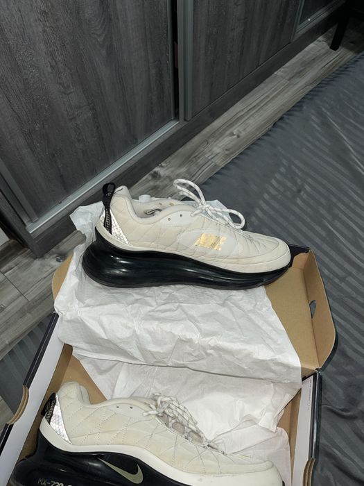 Adidasi nike 720