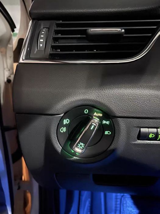 Bloc lumini cu Senzor lumina Skoda Octavia 1 Mk1 Skoda Fabia