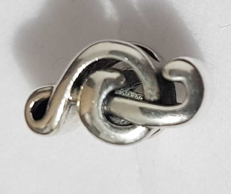 Vând charmuri pt pandora