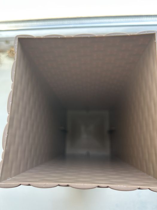 Продам горшок для цветов