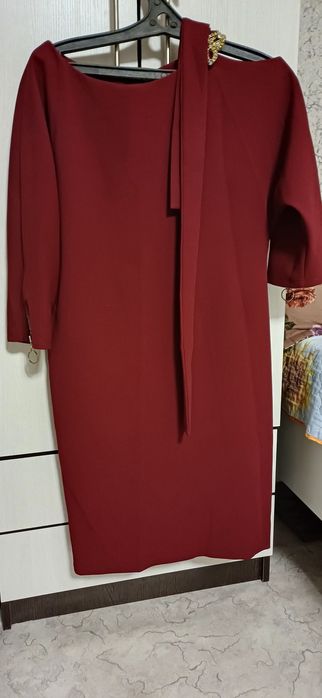 Платье в отличном состоянии