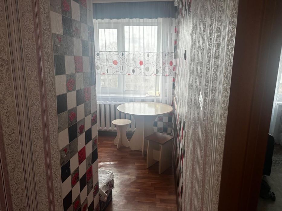 Срочно продам 2-х комн квартиру. Торг