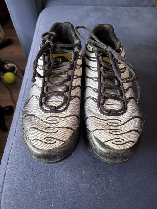 Маратонки Nike TN м отлично състояние,след химическо чистене ,номер 38