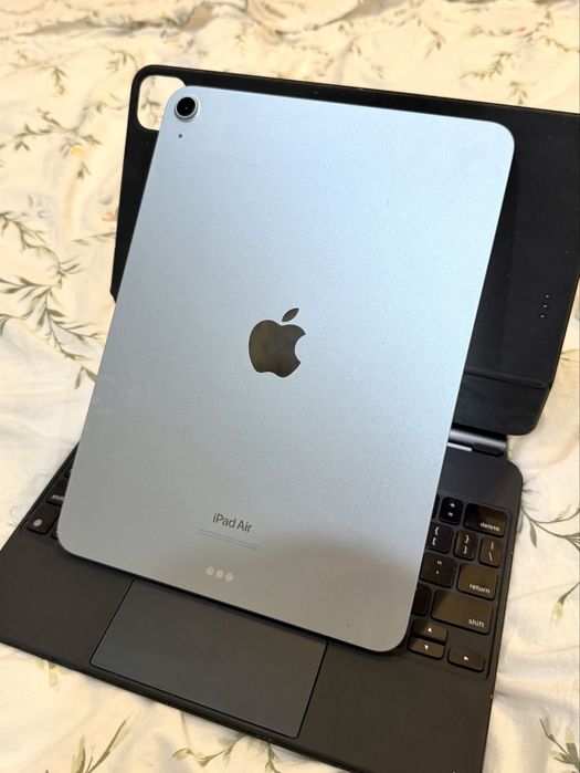 iPad Air M2 11- дюймовый
