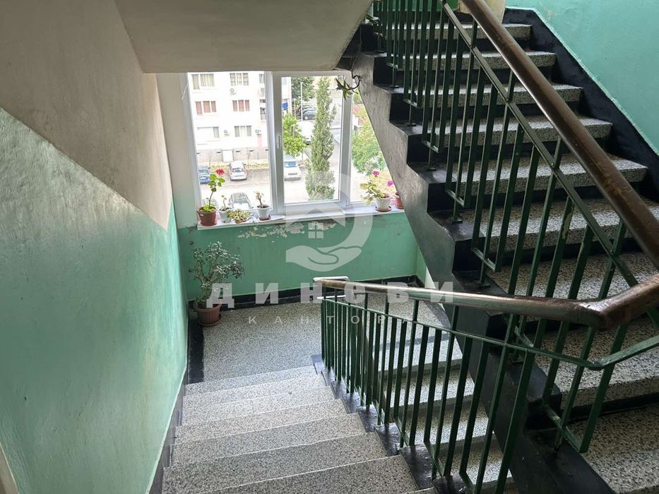 Продава се Четиристаен апартамент в Стара Загора, Три чучура - юг - 74 кв.м за 1026 €/кв.м - Снимка #9