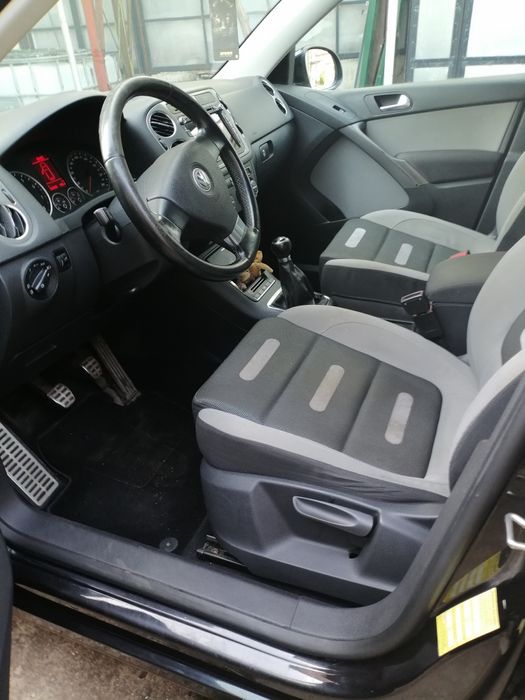 Tiguan 2008гбензин 2.0TSI
