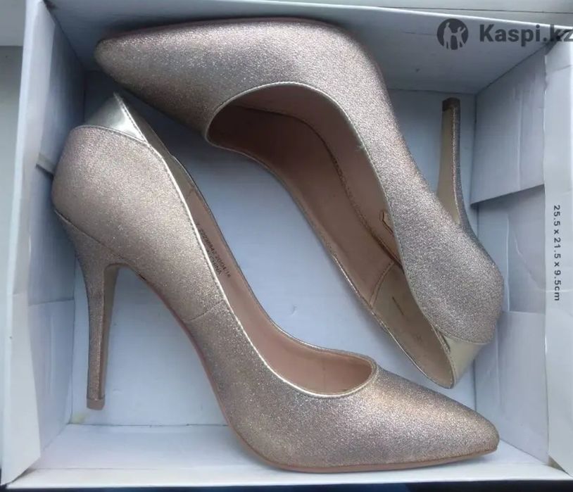 Шикарные туфли, 40 см