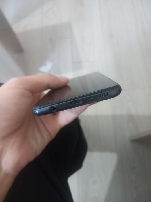 Самсунг а31 срочно продам