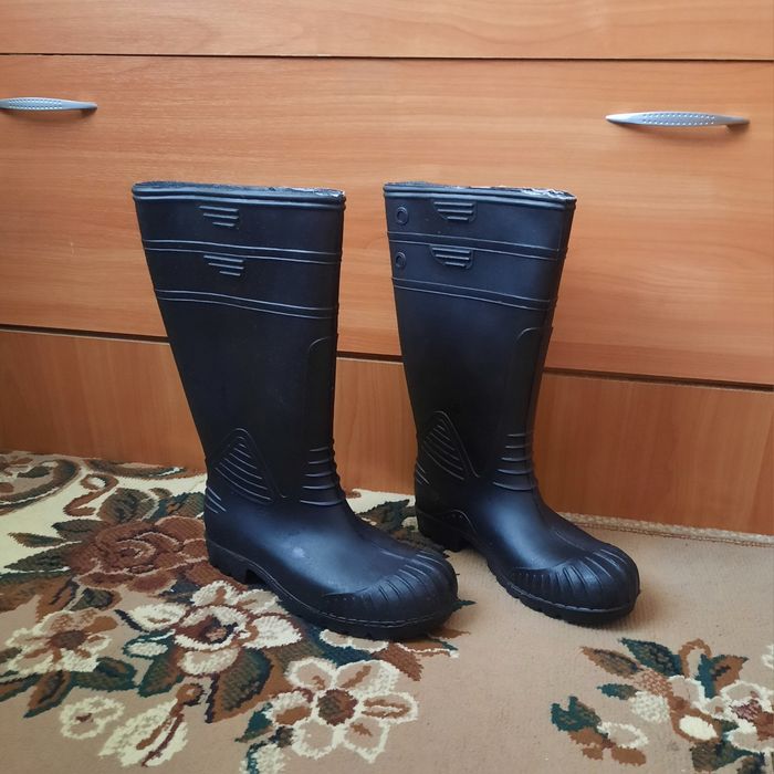 Резиновые сапоги, размер 40