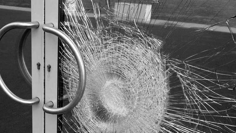 Ударопрочная защитная пленка. Антивандальные . 112микрок, 200микрон.