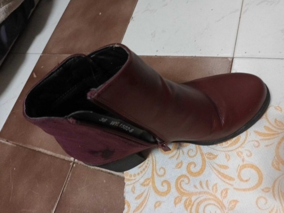 Елегантни дамски боти номер 36