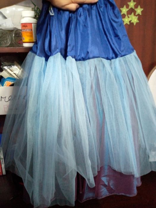 Подростковое красивое платье - 30 размер