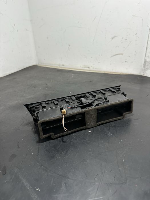 Grila bord ventilatie aer Audi A4 B8 Audi A5 8T 8T2820951C