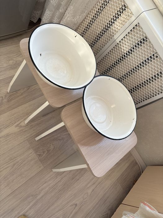 Продам эмалированый чашки