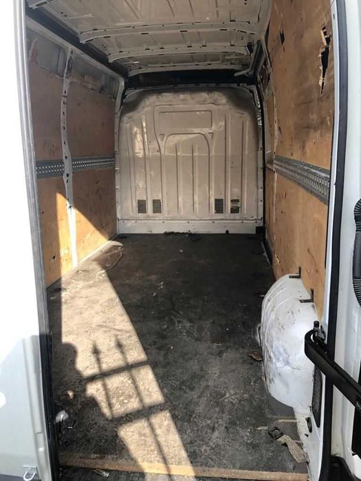 Vand autoutilitara transport marfa Renaul Master
