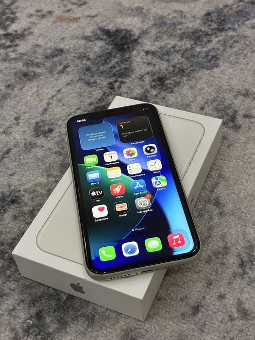 Iphone 11 на 64гб