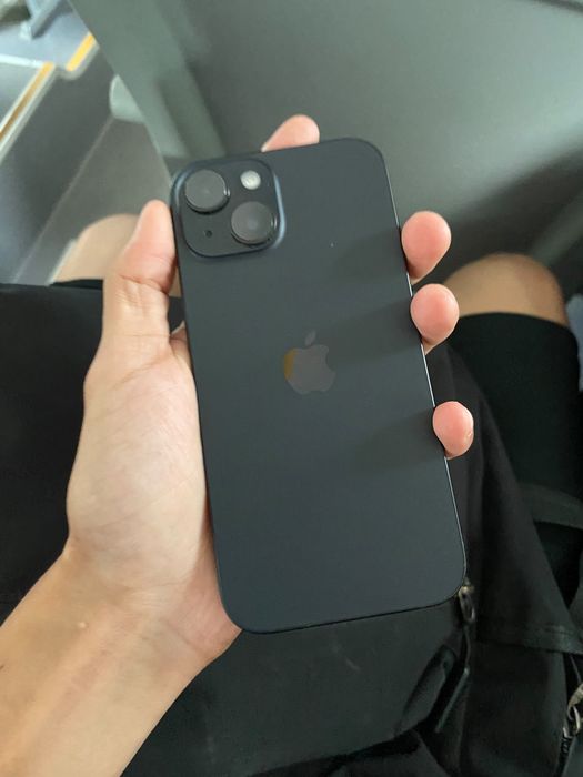 Продам iPhone 15 128gb