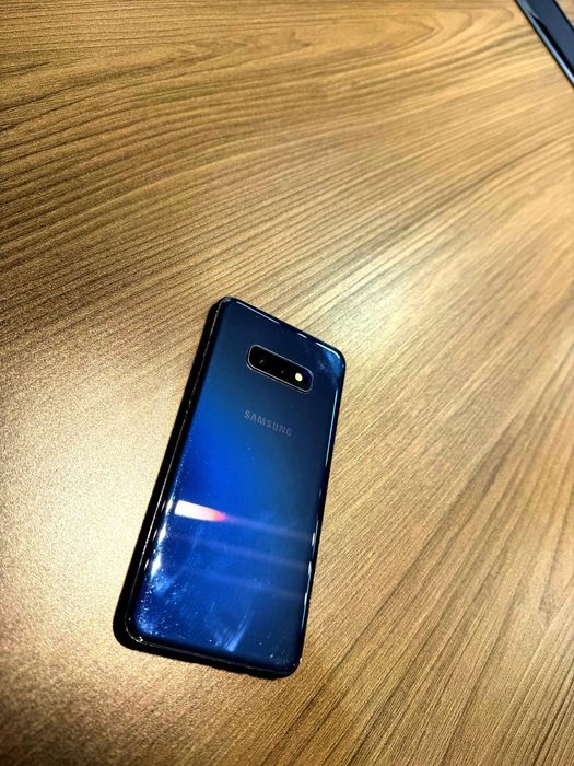 Samsung Galaxy S10e