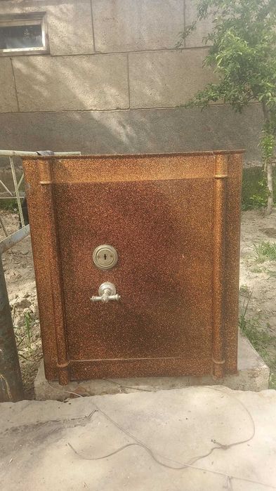 Бухорода сейф сотилади. продается несгораемый сейф. seyf.