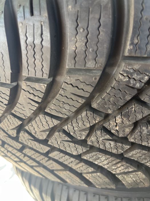 Зимни гуми 235/60/18
