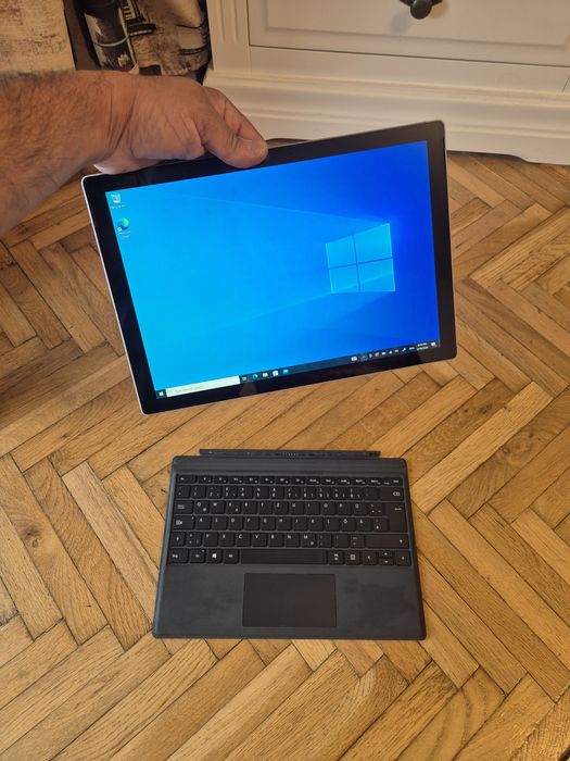 Laptop tableta touchscreen Microsoft surface pro