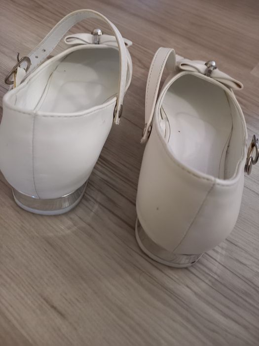 Детски официални обувки