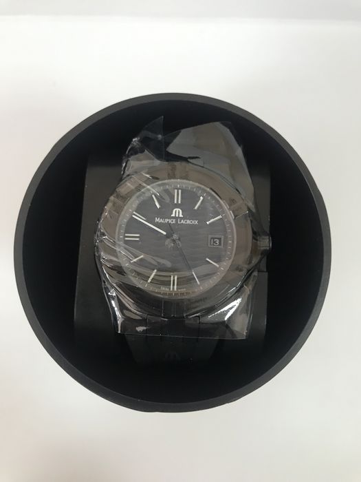 Наручные часы Maurice Lacroix AIKON