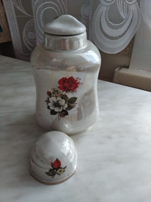 Продам  чайницу.