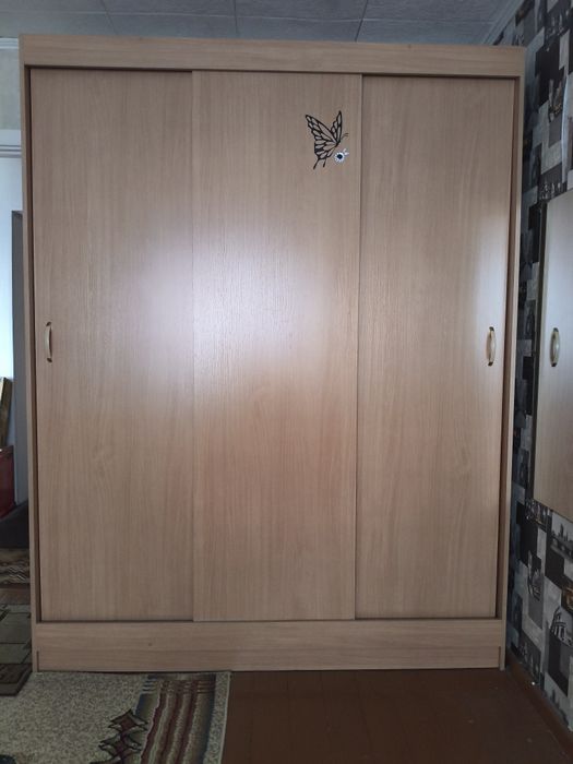Продам шкаф купе