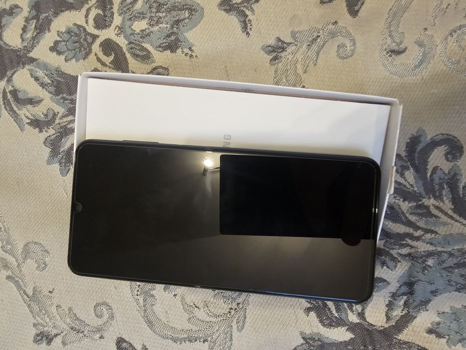 Vând samsung galaxy a04s în stare perfectă