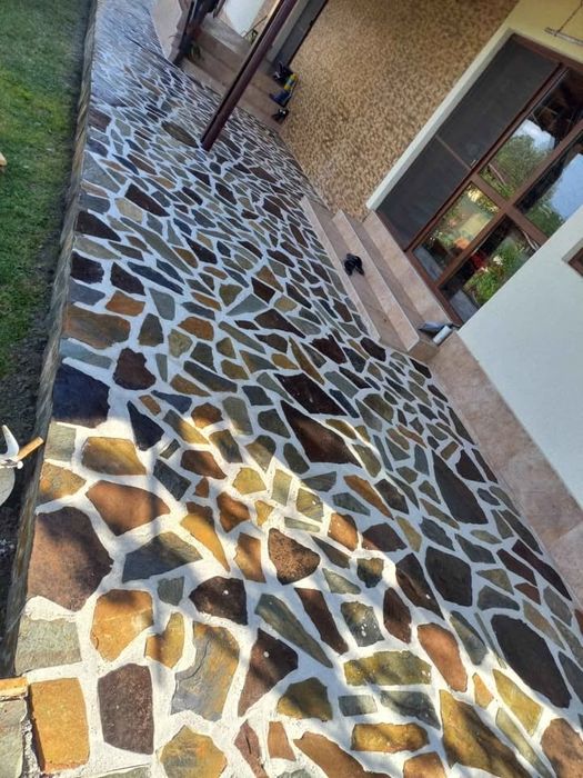 Piatra naturala de munte si montaj profesional