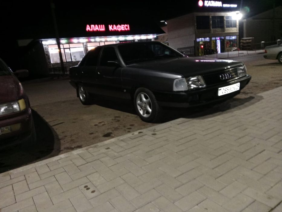 Ауди 100, жагдайы жаксы