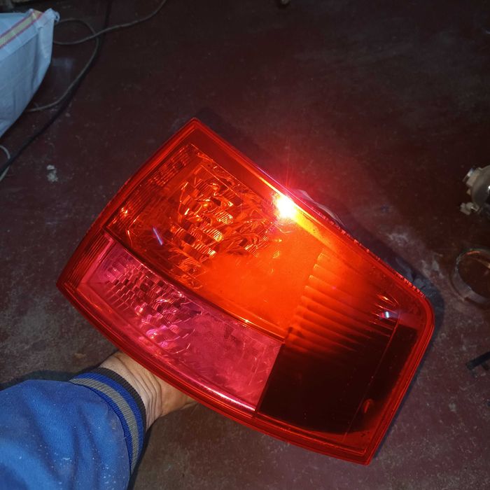 stop led dreapta spate audi a8 d3 2007