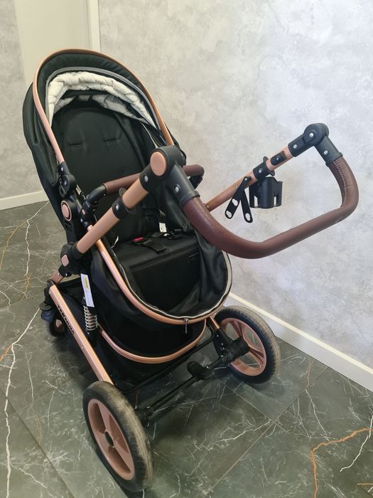 Продам коляску в отличном состоянии