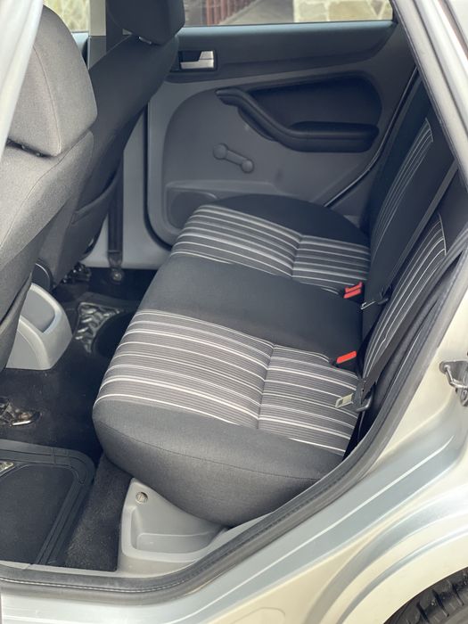 Ford Focus 1.6 benzina/ euro 5/ dublu clima/ scaun electric/ Germania