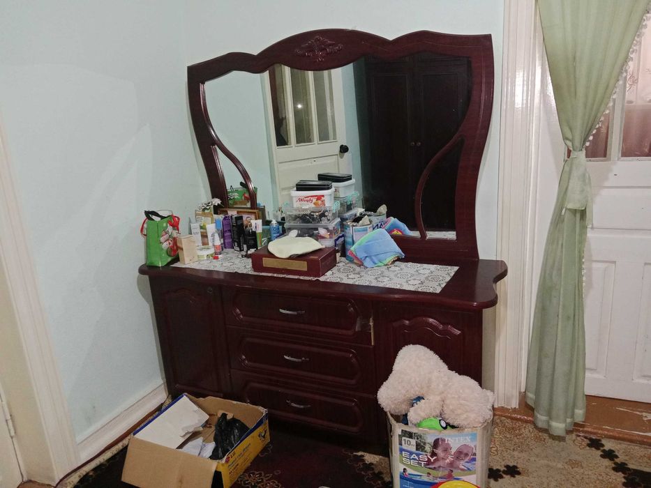 Uy mebellari sotiladi holati yangi