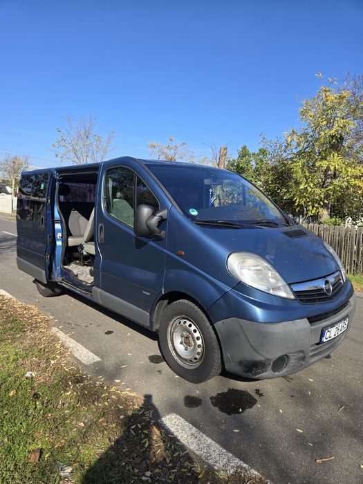 Opel Vivaro 8+1 2008