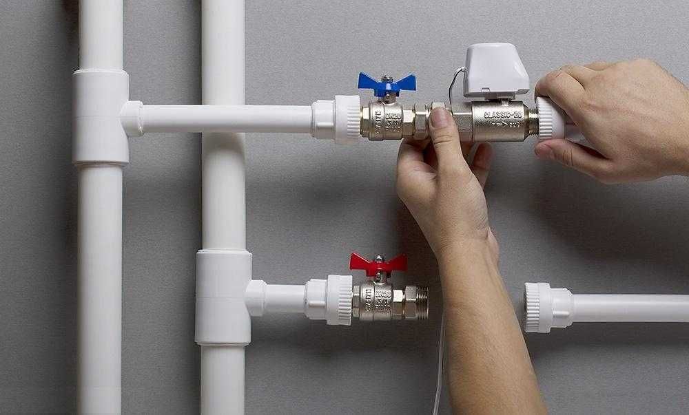 Работы по проведению  сантехнических  услуг