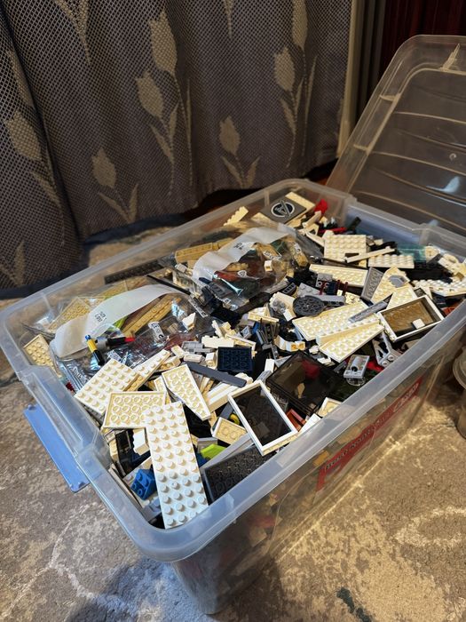 3 Полные коробки LEGO
