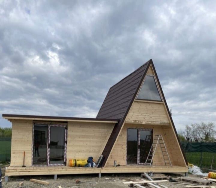 Vand casute tip A 6 x 8.5m din lemn