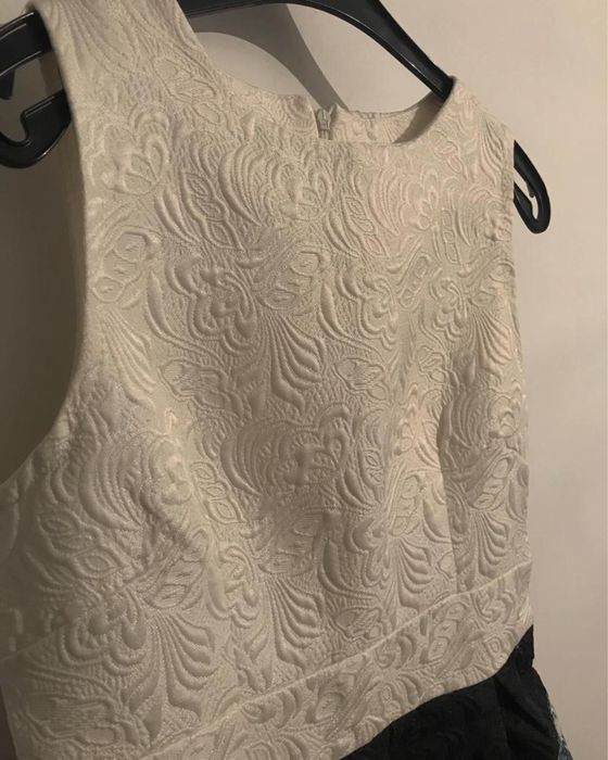 Платье на девочку