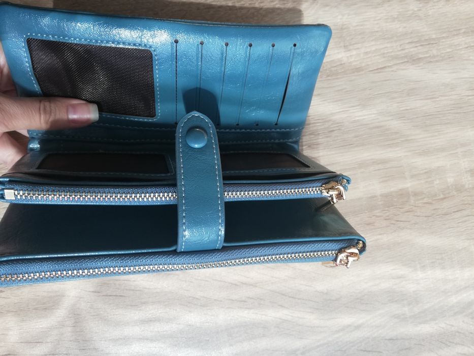 Дамски портфейли Guess,Moschino,Valentino,Furla,MK