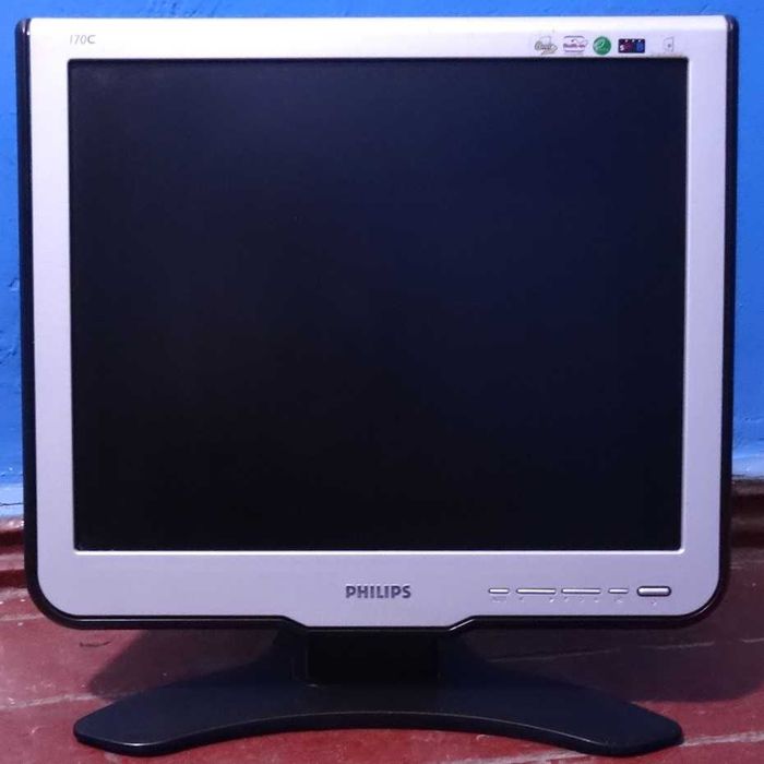 Philips 17'(3000), Samsung 24"все рабочие