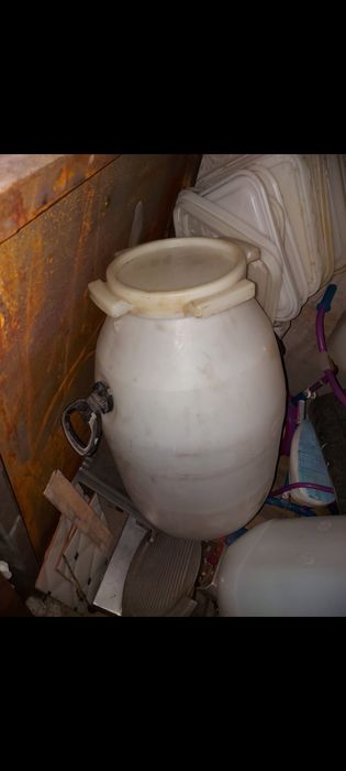 Продаю тары , канистры